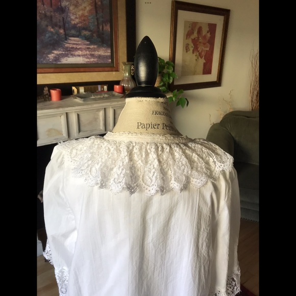 KATHERINE HARESTAD for WHITE ROSE DESIGNS of No. CAL White Lacy BedCoat … - Picture 10 of 14